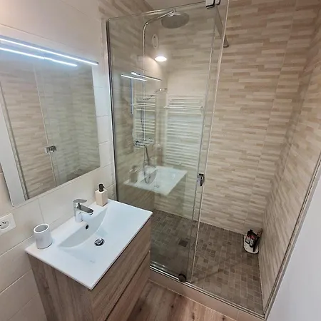 Apartment Au-dessus Des Nuages - Parking Prive *